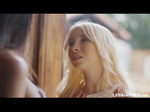 ❤️ Meisie kom 'n paar maande later by die huis en eet uiteindelik haar stiefma se poes ❤❌ Porno by ons af.pornoxlxx.ru ❌